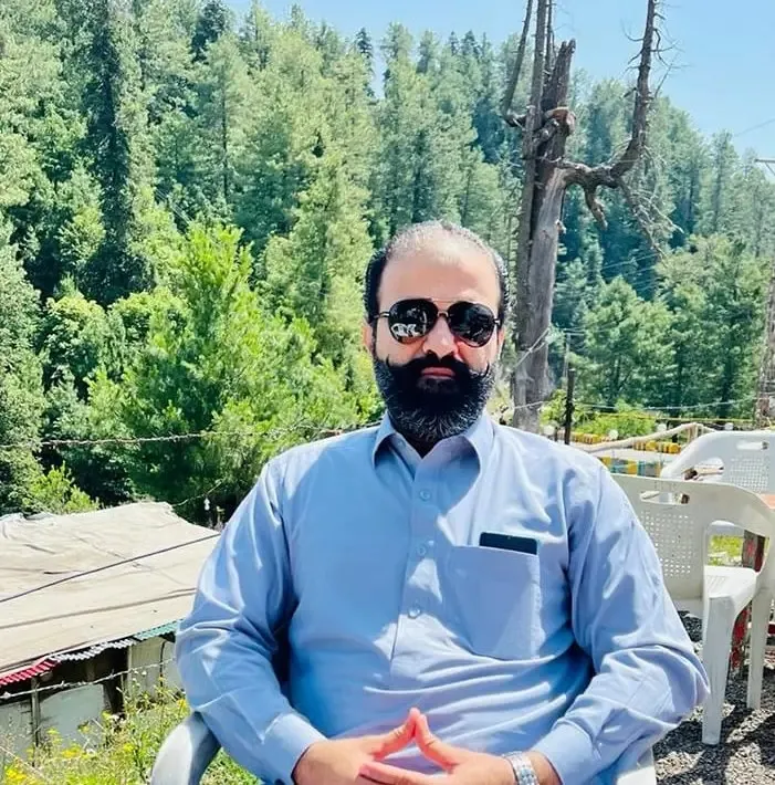 M Farooq Khan Akhunzada